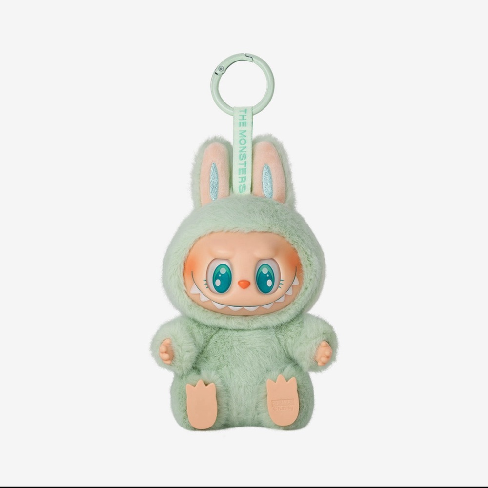 (NEW IN BOX) labubu- ququ